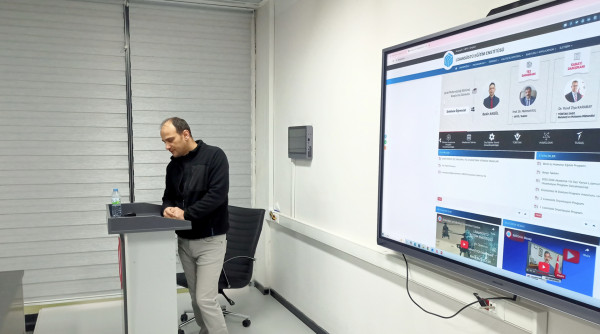 2025-2026 Akademik Yılı Lisansüstü Oryantasyon Programı Gerçekleştirildi